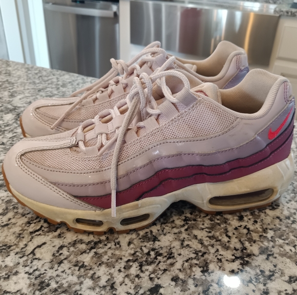 Nike Shoes Beater Air Max 95 Barely Rose Hot Punch Poshmark